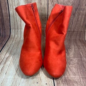 👠 ShoeDazzle Anika Mid High booties 👠